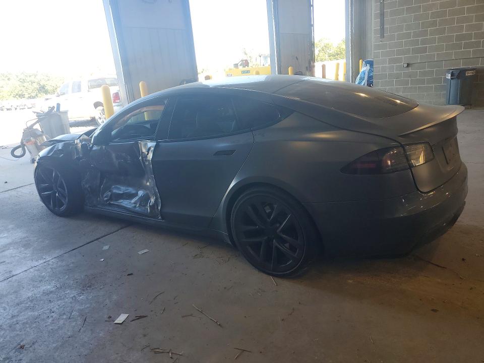 Foto 2 de la subasta – 2022 TESLA MODEL S con VIN 5YJSA1E69NF477365