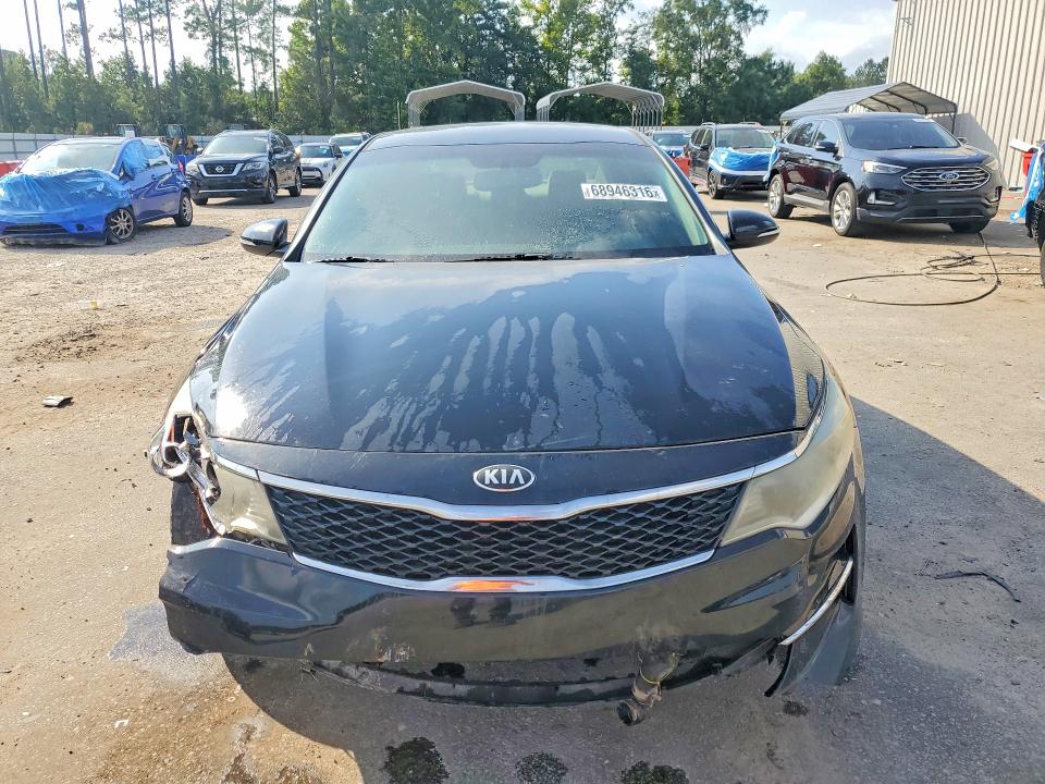 Zdjęcie 5 z aukcji – 2018 KIA OPTIMA z VIN 5XXGT4L31JG230312