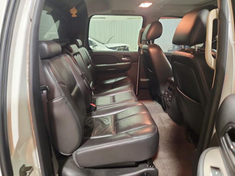 Снимка 10 от търг – 2010 CHEVROLET AVALANCHE с VIN 3GNVKFE01AG225544