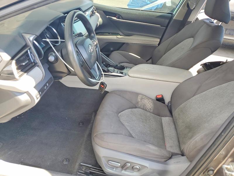 Снимка 7 от търг – 2019 TOYOTA CAMRY с VIN 4T1B31HK0KU512229
