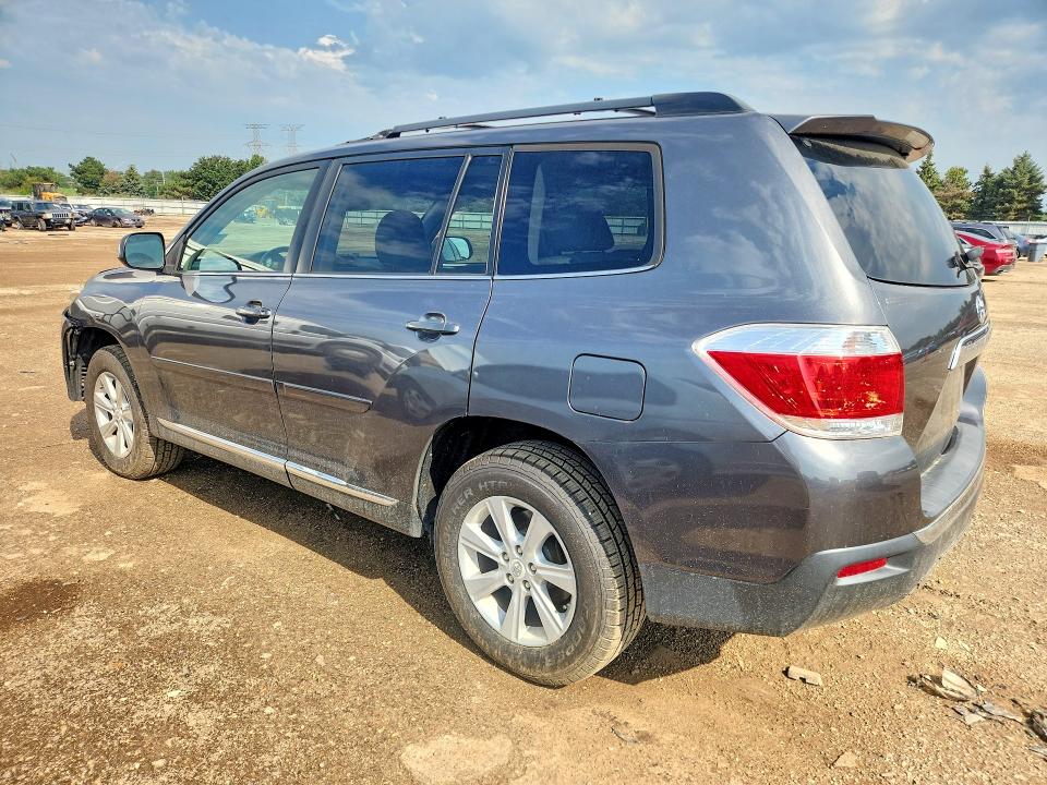 Photo 2 from auction – 2011 TOYOTA HIGHLANDER with VIN 5TDBK3EH4BS080325