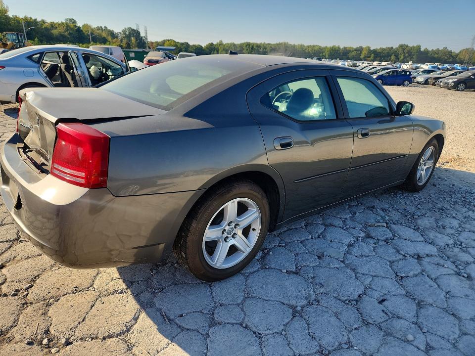 Photo 3 from auction – 2008 DODGE CHARGER with VIN 2B3KA33GX8H214020