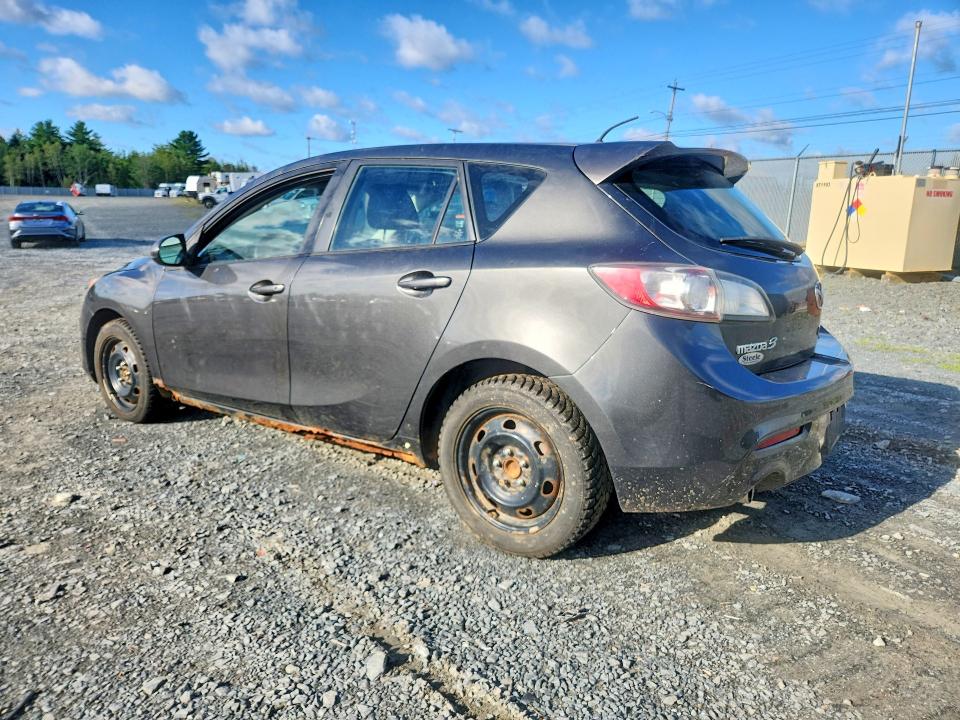 Photo 2 from auction – 2011 MAZDA 3 with VIN JM1BL1M57B1365395