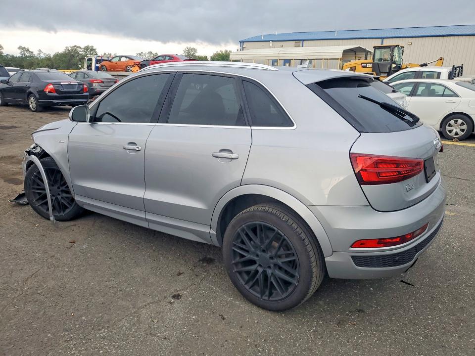 Фото 2 с аукциона – 2016 AUDI Q3 с VIN WA1GFCFS3GR019326