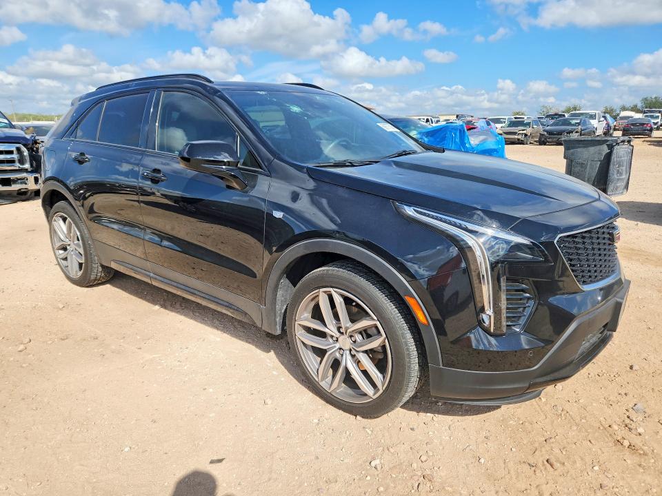 Снимка 4 от търг – 2019 CADILLAC XT4 с VIN 1GYFZFR41KF112583