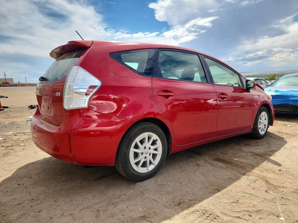 Photo 3 from auction – 2013 TOYOTA PRIUS V with VIN JTDZN3EUXD3256396
