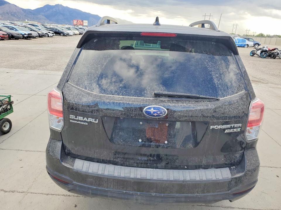 Zdjęcie 6 z aukcji – 2017 SUBARU FORESTER z VIN JF2SJAEC5HH521843