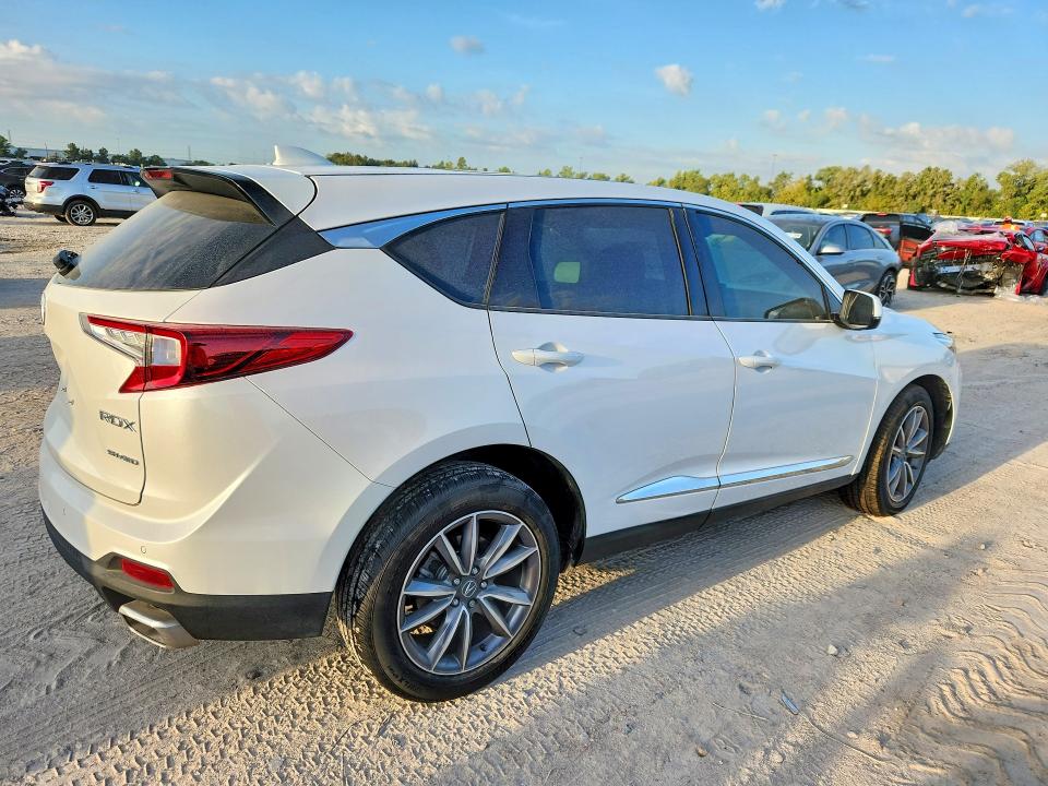 Photo 3 from auction – 2024 ACURA RDX with VIN 5J8TC2H59RL010779