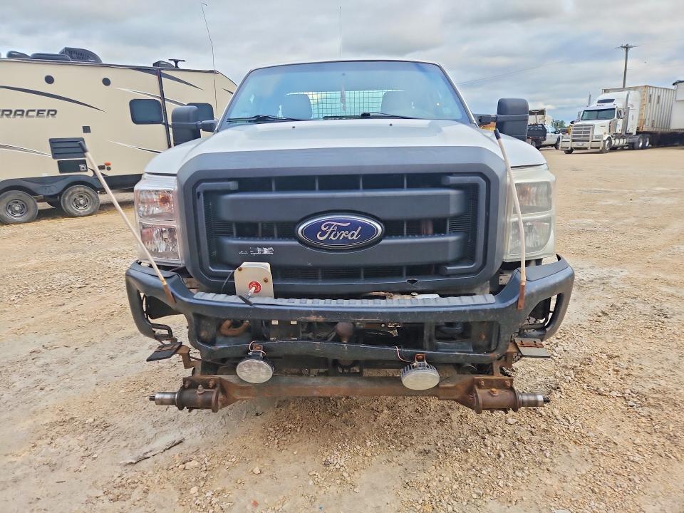 Снимка 5 от търг – 2013 FORD F250 с VIN 1FT7X2B65DEB16097