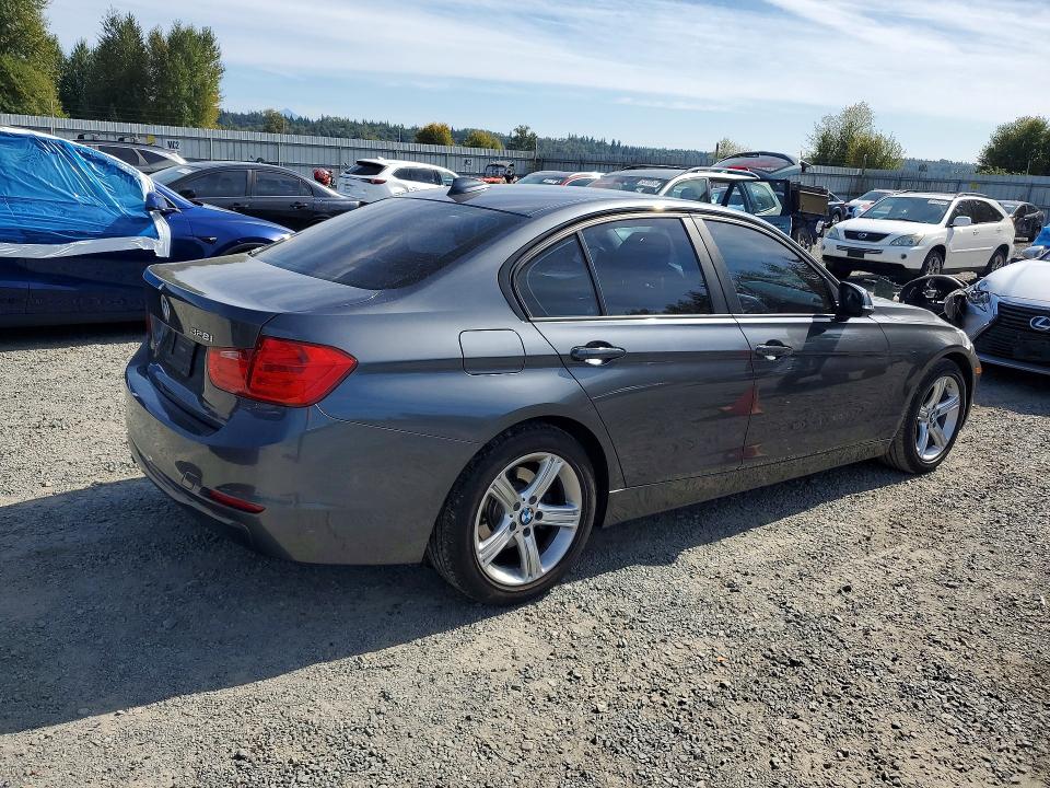 Photo 3 from auction – 2013 BMW 328 with VIN WBA3C1C5XDK103368