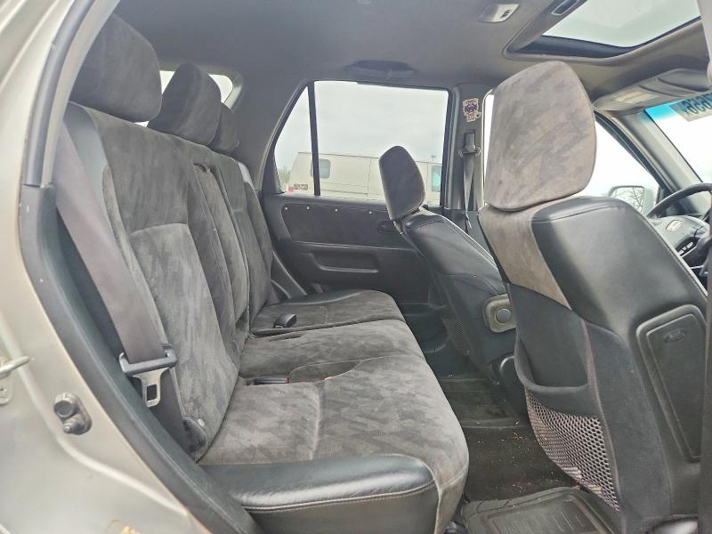 Photo 11 from auction – 2004 HONDA CR-V with VIN JHLRD78804C047826