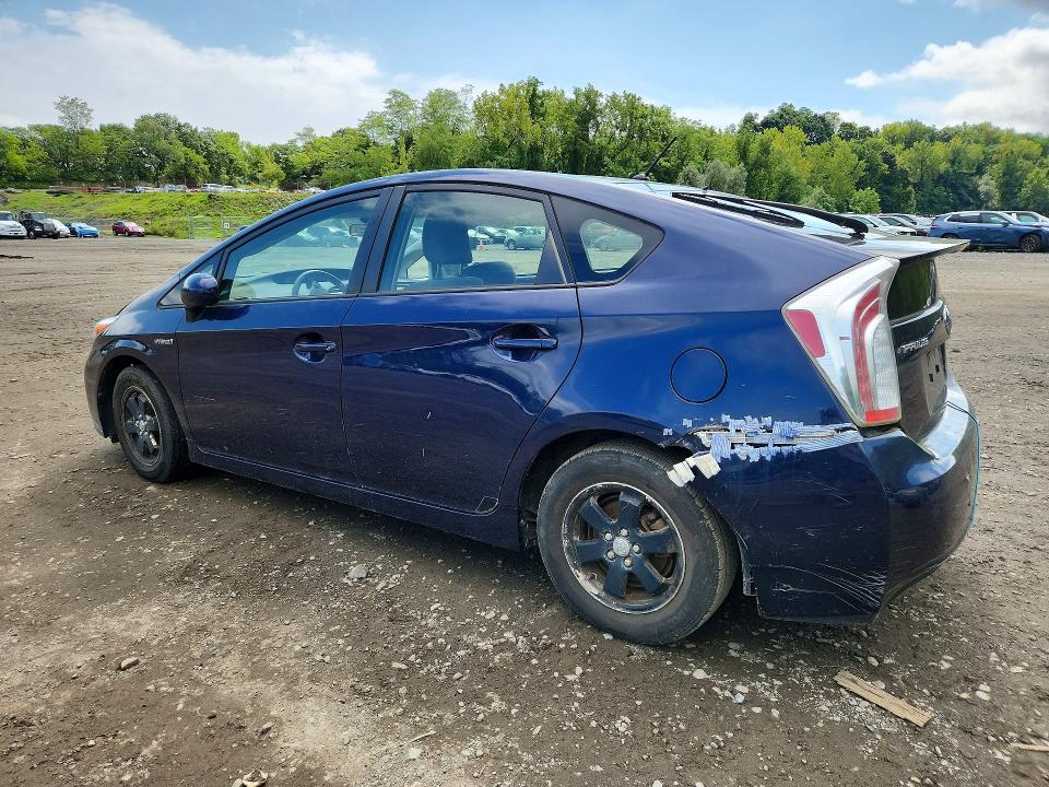 Photo 2 from auction – 2015 TOYOTA PRIUS with VIN JTDKN3DU8F0457222