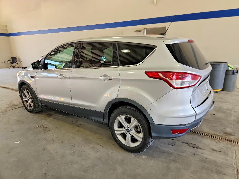 Foto 2 de la subasta – 2015 FORD ESCAPE con VIN 1FMCU9G95FUB10436