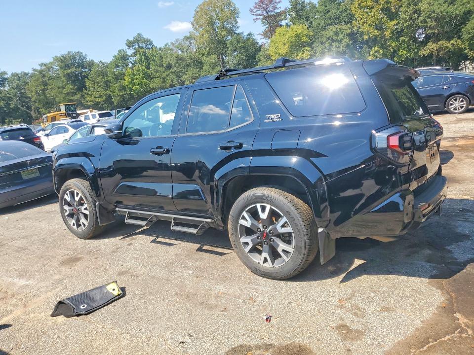 Photo 2 from auction – 2025 TOYOTA 4RUNNER with VIN JTEVA5AR2S5006025