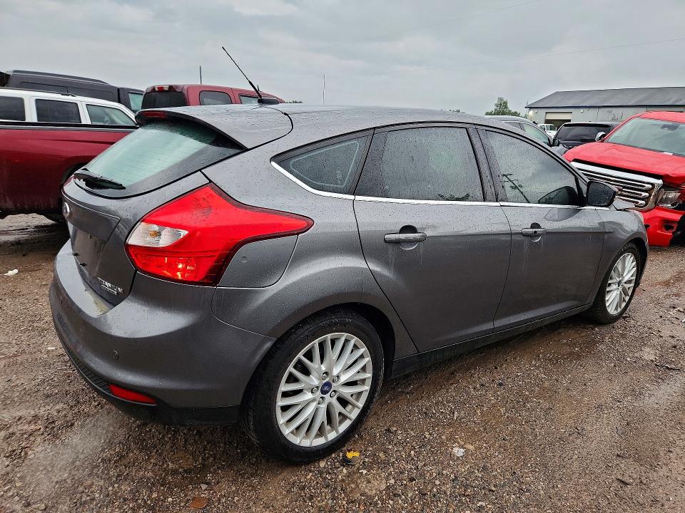 Photo 3 from auction – 2013 FORD FOCUS with VIN 1FADP3N29DL191386