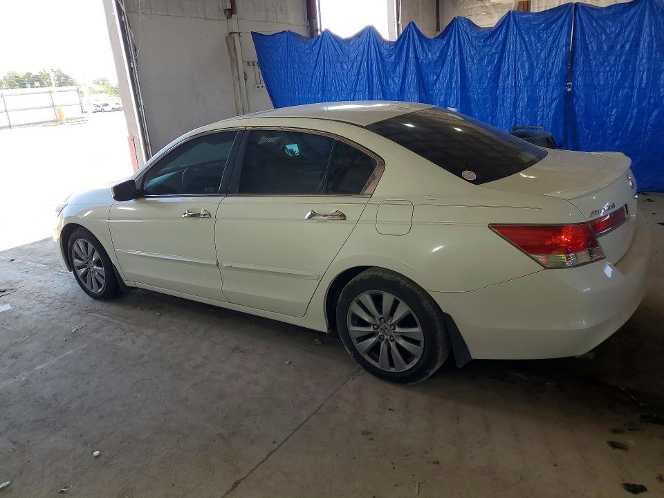 Photo 2 from auction – 2012 HONDA ACCORD with VIN 1HGCP3F82CA021570