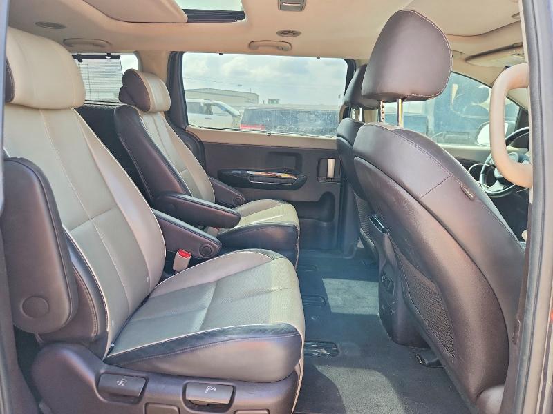 Photo 11 from auction – 2015 KIA SEDONA with VIN KNDME5C12F6045323