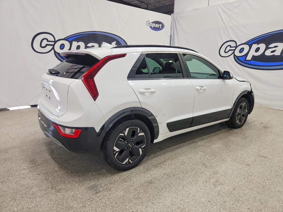 Photo 3 from auction – 2023 KIA NIRO with VIN KNDCR3L10P5026037
