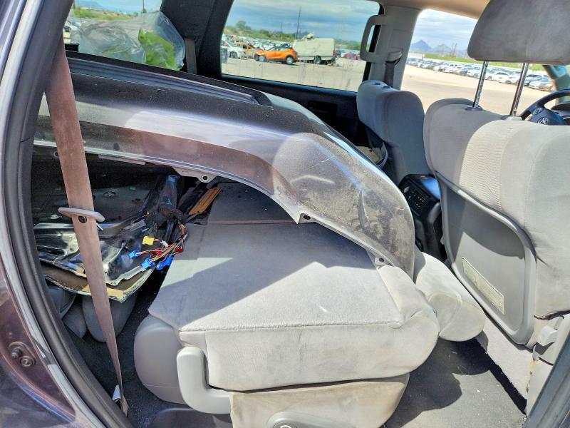 Снимка 10 от търг – 2013 TOYOTA SEQUOIA с VIN 5TDBY5G11DS076357