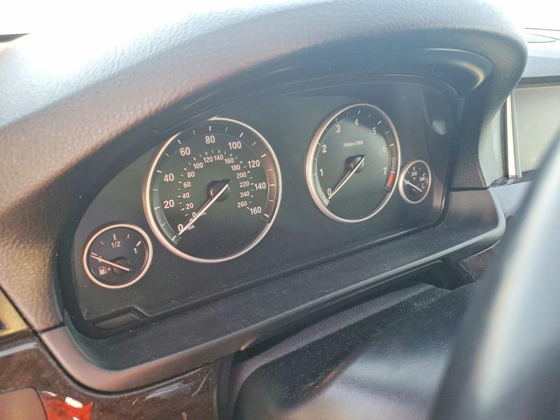 Photo 9 from auction – 2016 BMW 528 with VIN WBA5A5C50GG352081