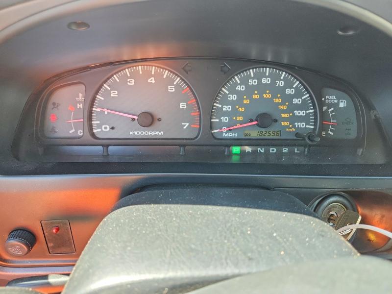 Foto 9 de la subasta – 2000 TOYOTA 4RUNNER con VIN JT3GM84R2Y0062333