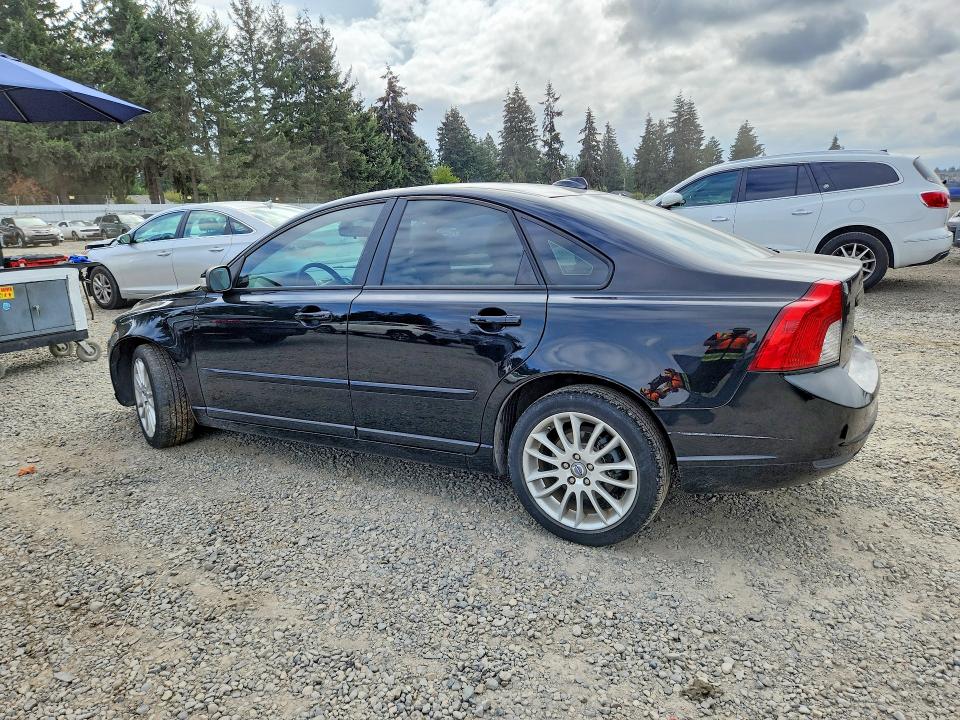 Zdjęcie 2 z aukcji – 2009 VOLVO S40 z VIN YV1MS390792467914