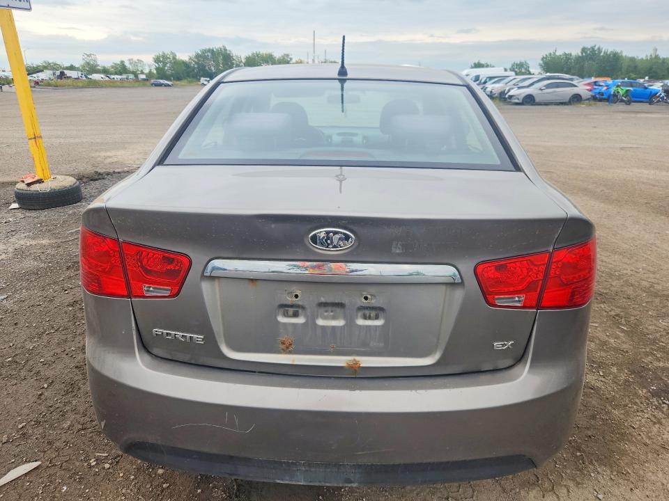 Снимка 6 от търг – 2013 KIA FORTE с VIN KNAFU4A27D5675632