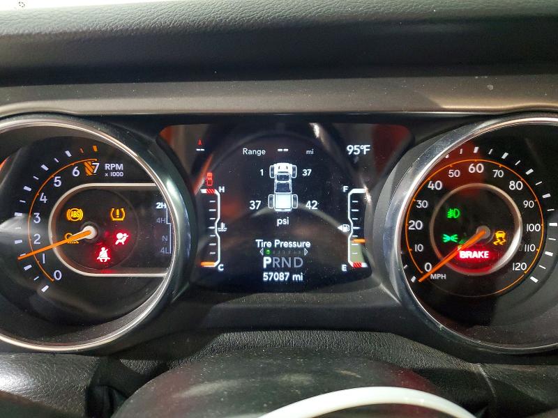 Photo 9 from auction – 2020 JEEP GLADIATOR with VIN 1C6HJTAG1LL131753