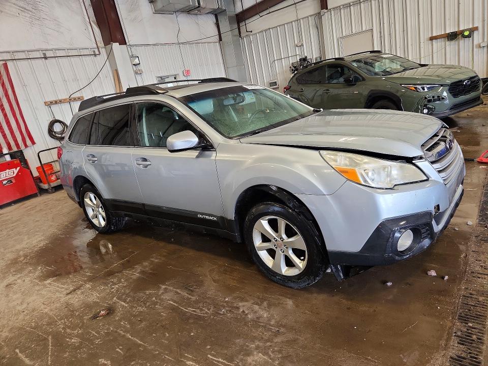 Photo 4 from auction – 2013 SUBARU OUTBACK with VIN 4S4BRBGCXD3301160
