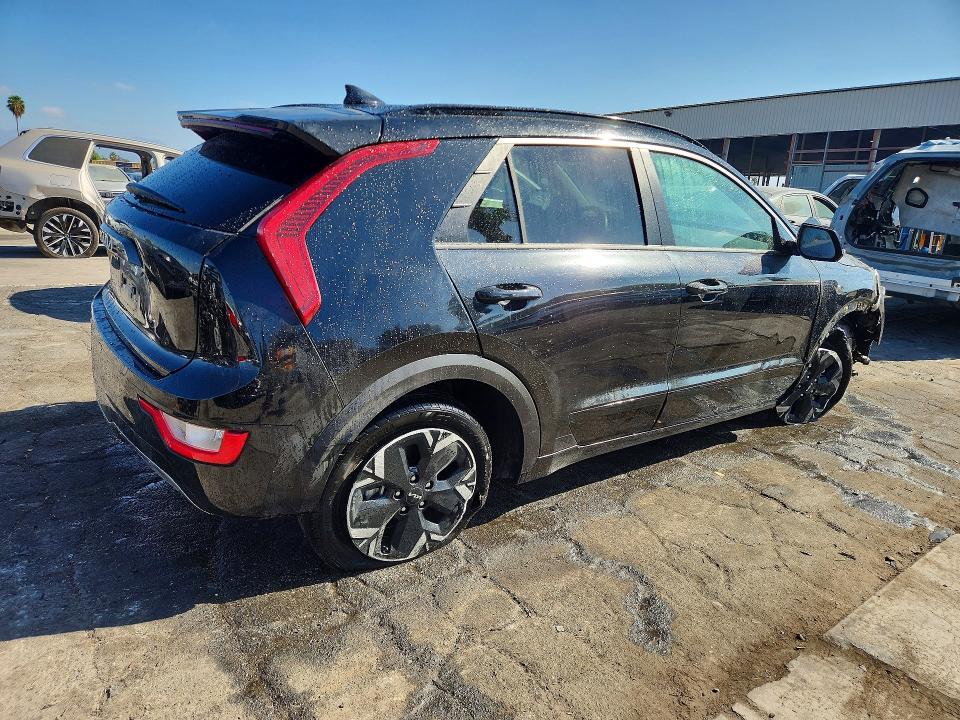 Photo 3 from auction – 2023 KIA NIRO with VIN KNDCR3L17P5027962