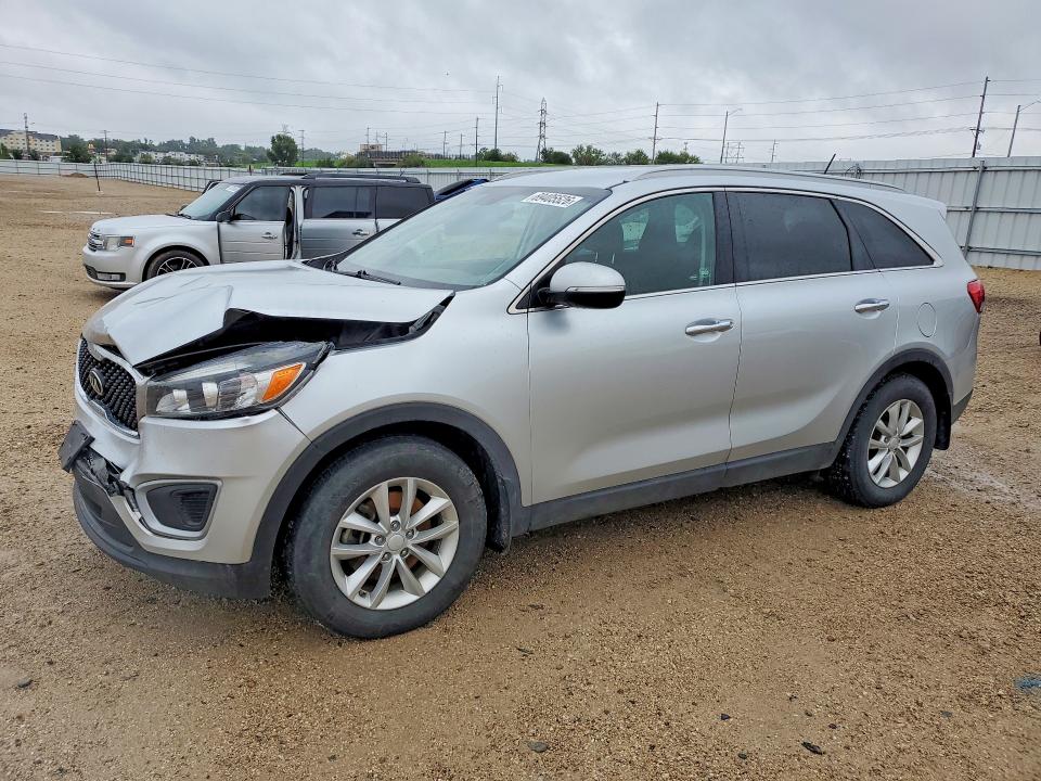 KIA SORENTO 2018 z numerem VIN 5XYPG4A5XJG359928 - Zdjęcie z aukcji