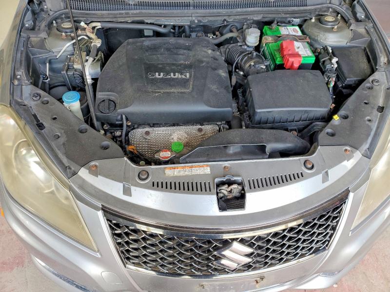 Photo 11 from auction – 2012 SUZUKI KIZASHI with VIN JS2RF9A85C6100357