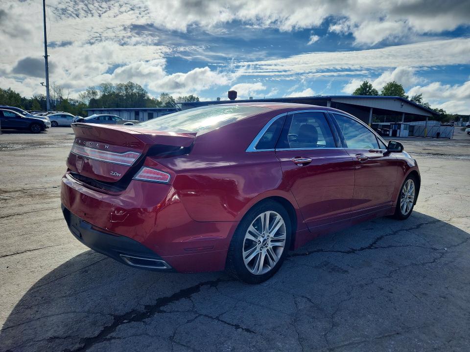 Photo 3 from auction – 2014 LINCOLN MKZ with VIN 3LN6L2LU1ER820635