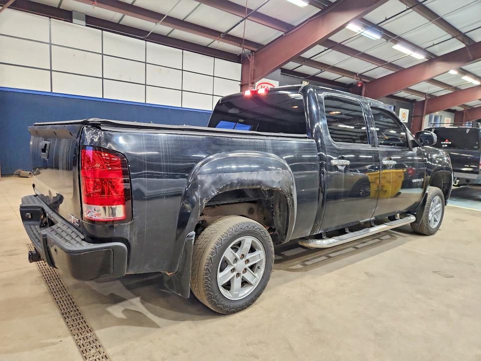 Photo 3 from auction – 2007 GMC NEW SIERRA with VIN 2GTEK638071698841