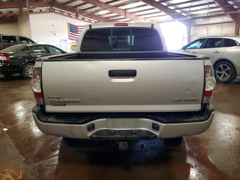 Photo 6 from auction – 2010 TOYOTA TACOMA with VIN 3TMLU4EN5AM048444