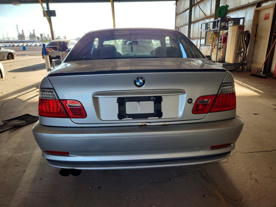 Photo 6 from auction – 2001 BMW 325 with VIN WBABN33481JW55638