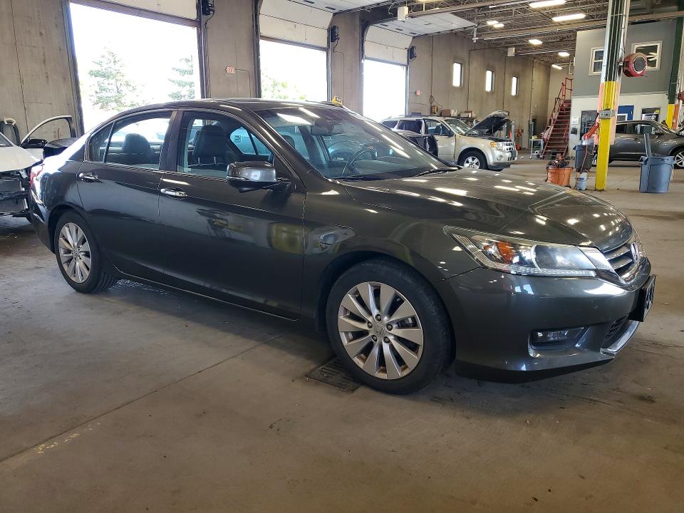 Photo 4 from auction – 2014 HONDA ACCORD with VIN 1HGCR2F89EA160652