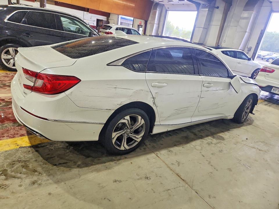 Снимка 3 от търг – 2019 HONDA ACCORD с VIN 1HGCV2F56KA017090