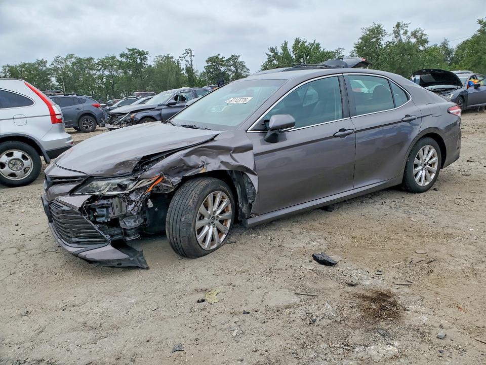 Photo 1 from auction – 2018 TOYOTA CAMRY with VIN 4T1B11HK8JU021847