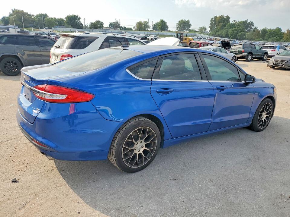 Photo 3 from auction – 2017 FORD FUSION with VIN 3FA6P0HD1HR342586