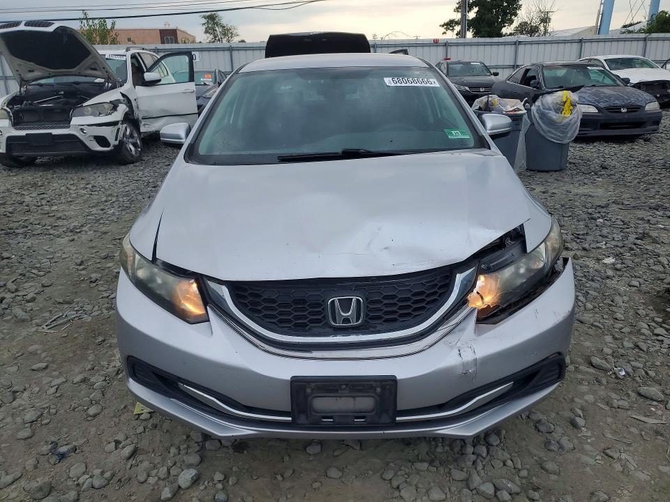 Photo 5 from auction – 2014 HONDA CIVIC with VIN 2HGFB2F57EH554837
