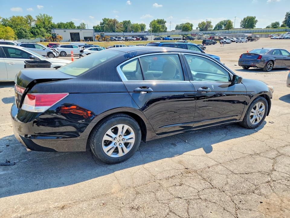 Photo 3 from auction – 2012 HONDA ACCORD with VIN 1HGCP2F47CA112079