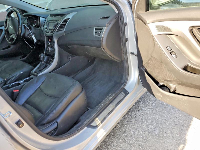 Photo 8 from auction – 2014 HYUNDAI ELANTRA with VIN KMHDH4AE4EU135974