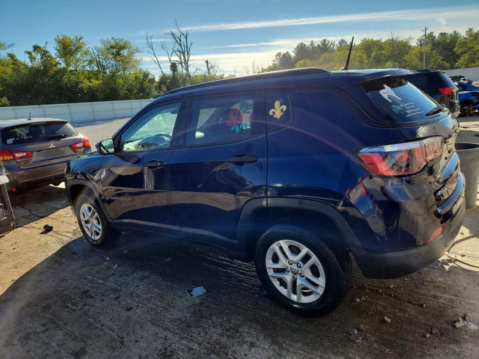 Photo 2 from auction – 2018 JEEP COMPASS with VIN 3C4NJDAB6JT126717