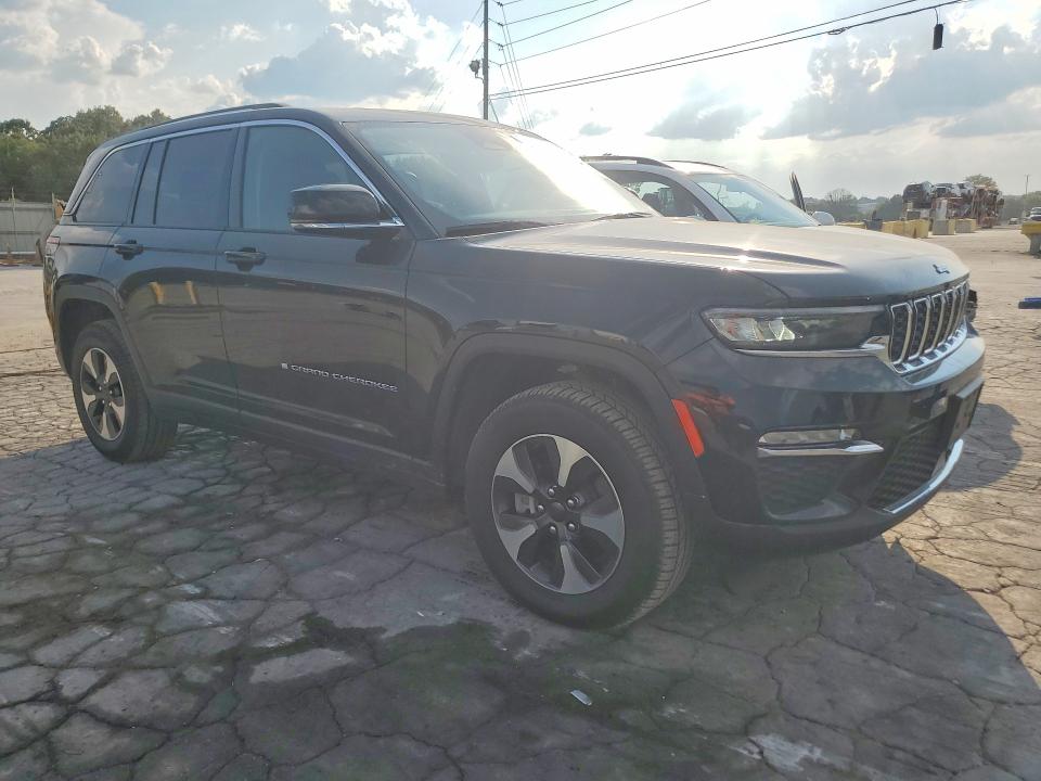 Снимка 4 от търг – 2024 JEEP GRAND CHEROKEE с VIN 1C4RJYB6XRC710510