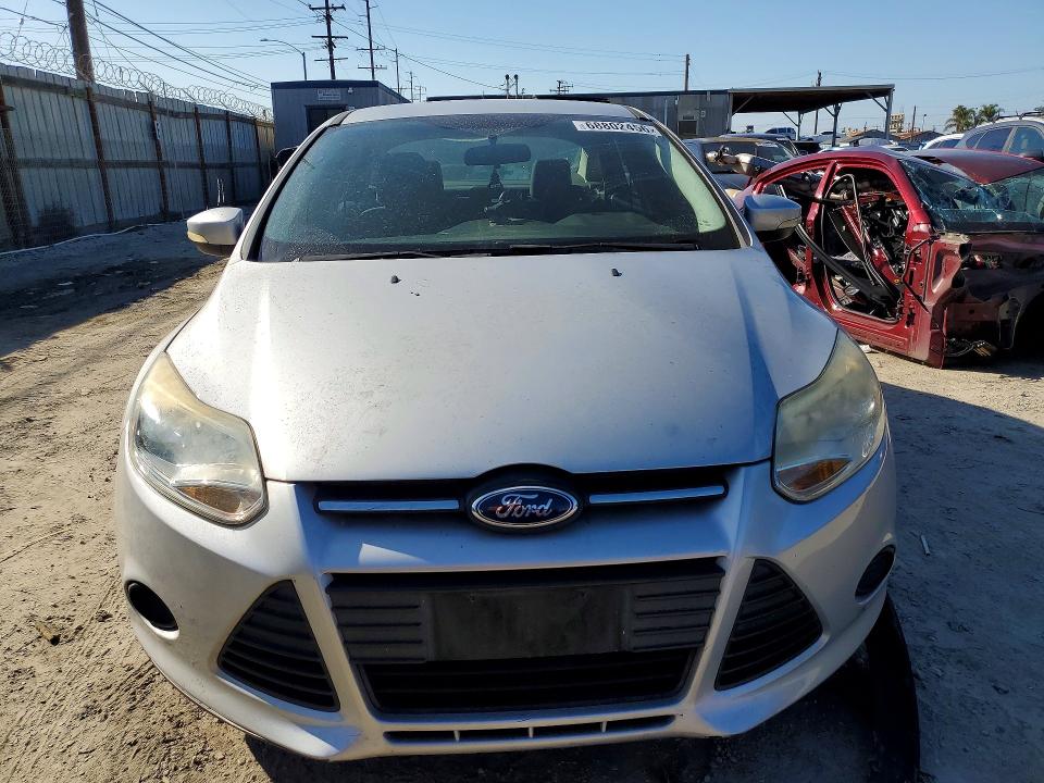 صورة رقم 5 من المزاد - 2014 FORD FOCUS مع VIN 1FADP3F29EL144309