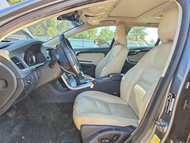 Photo 7 from auction – 2017 VOLVO V60 with VIN YV140MEK8H1358286