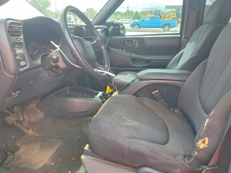 Снимка 7 от търг – 2003 CHEVROLET S TRUCK с VIN 1GCDT13XX3K174349