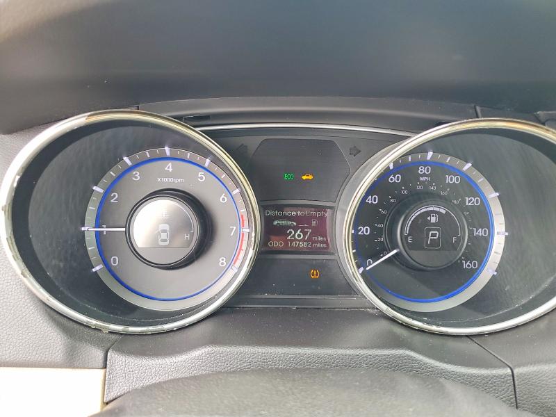 Photo 9 from auction – 2011 HYUNDAI SONATA with VIN 5NPEB4AC2BH214686
