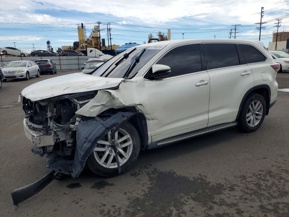 Photo 1 from auction – 2016 TOYOTA HIGHLANDER with VIN 5TDZARFH4GS022497